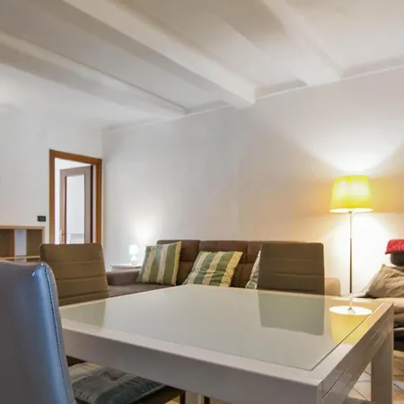 3 Bedroom Pet Friendly In *