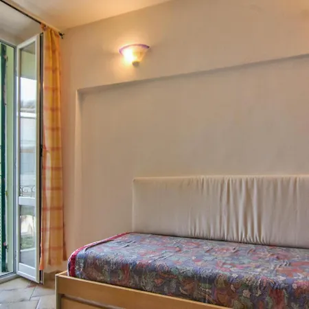 3 Bedroom Pet Friendly In شقة فاراتسي